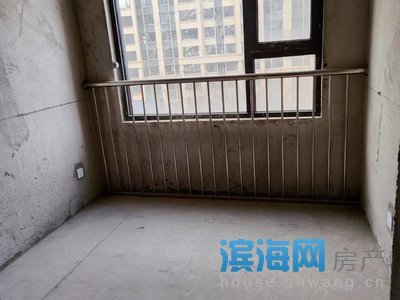 出售东域香苑122平 纯新毛坯房 景观楼层 送车库一口价65万看房方便 可押尾款