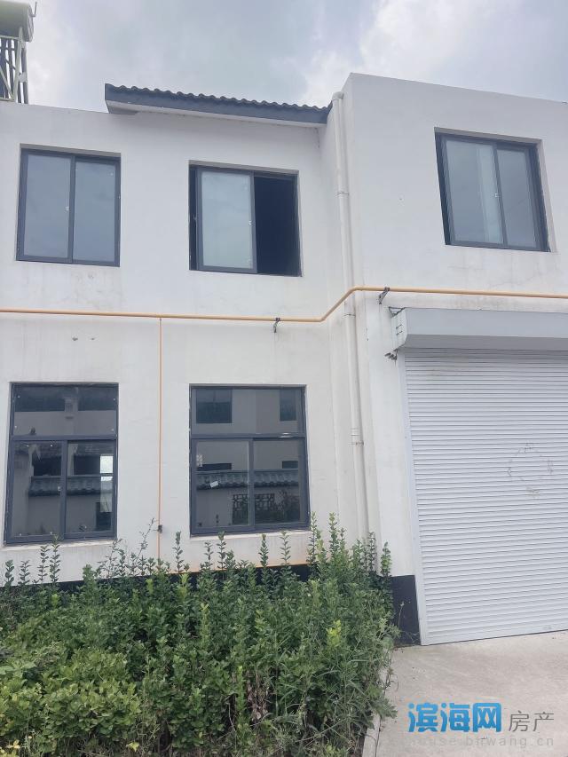 出售友渔新农村小区4室2厅2卫175平米38万住宅