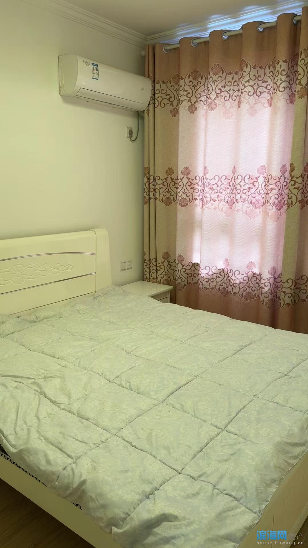 出租欧堡利亚北辰3室2厅1卫1800元/月靠近滨中，机关幼儿园，行知幼儿园